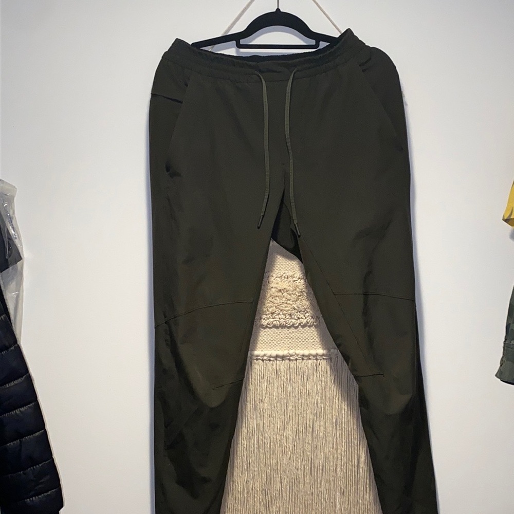 Lululemon License to Train Pants